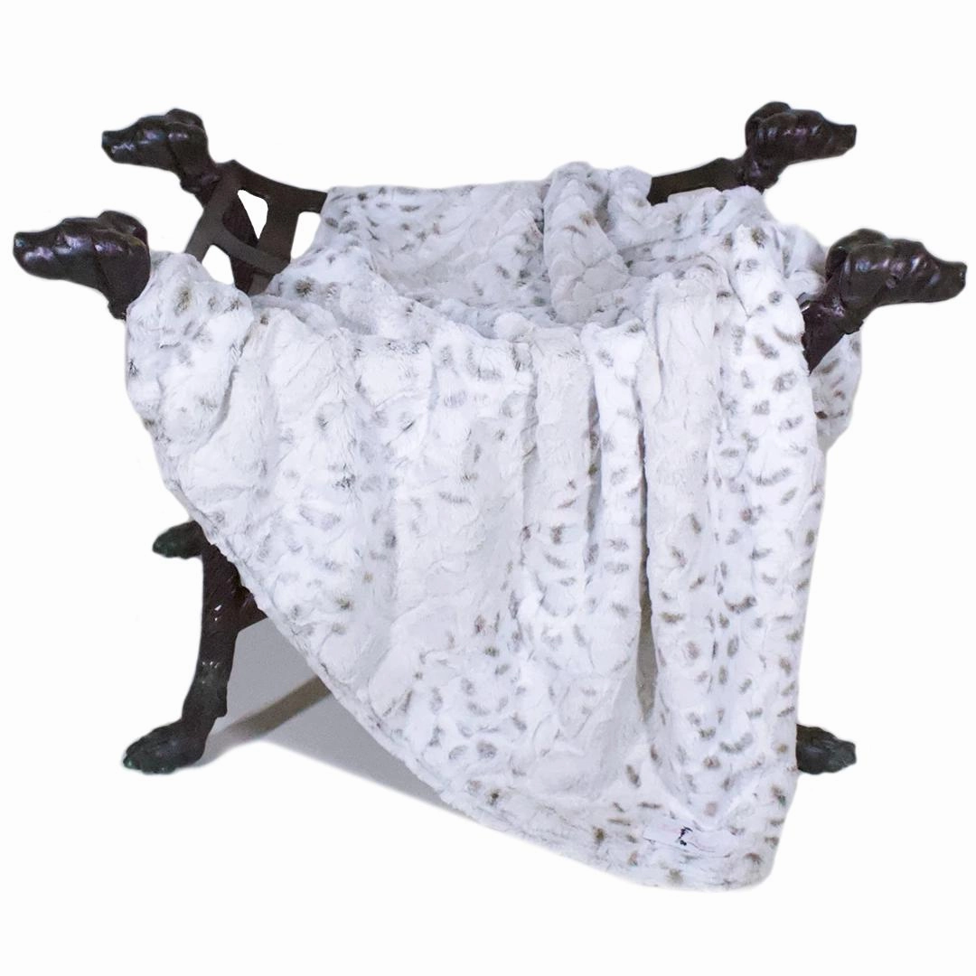 Deluxe Dog Blanket Pearl Leopard fleece dog blanket,soft dog throw,cozy pet blanket