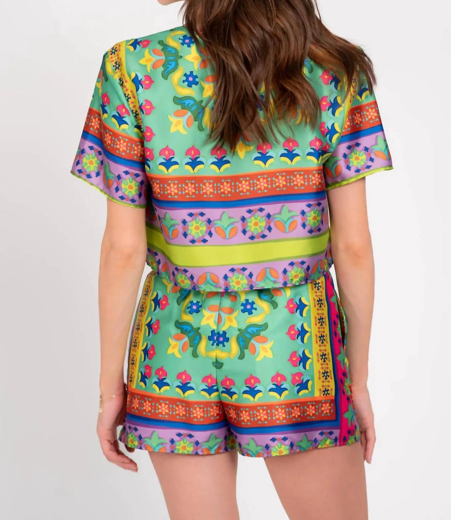 Helen Silky Pull-On Shorts In Green Multi