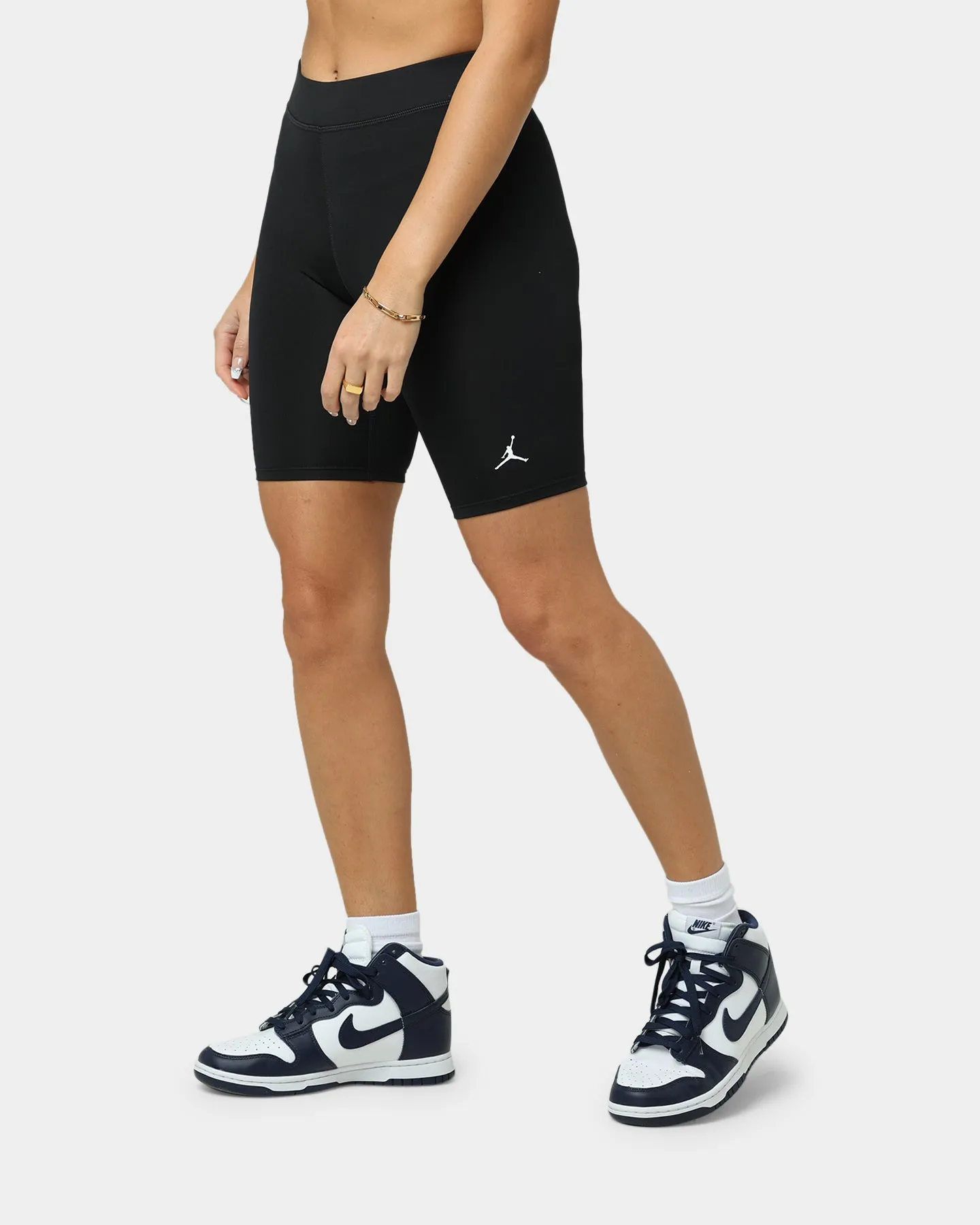 Jordan Women's Essential Core Shorts Black/White