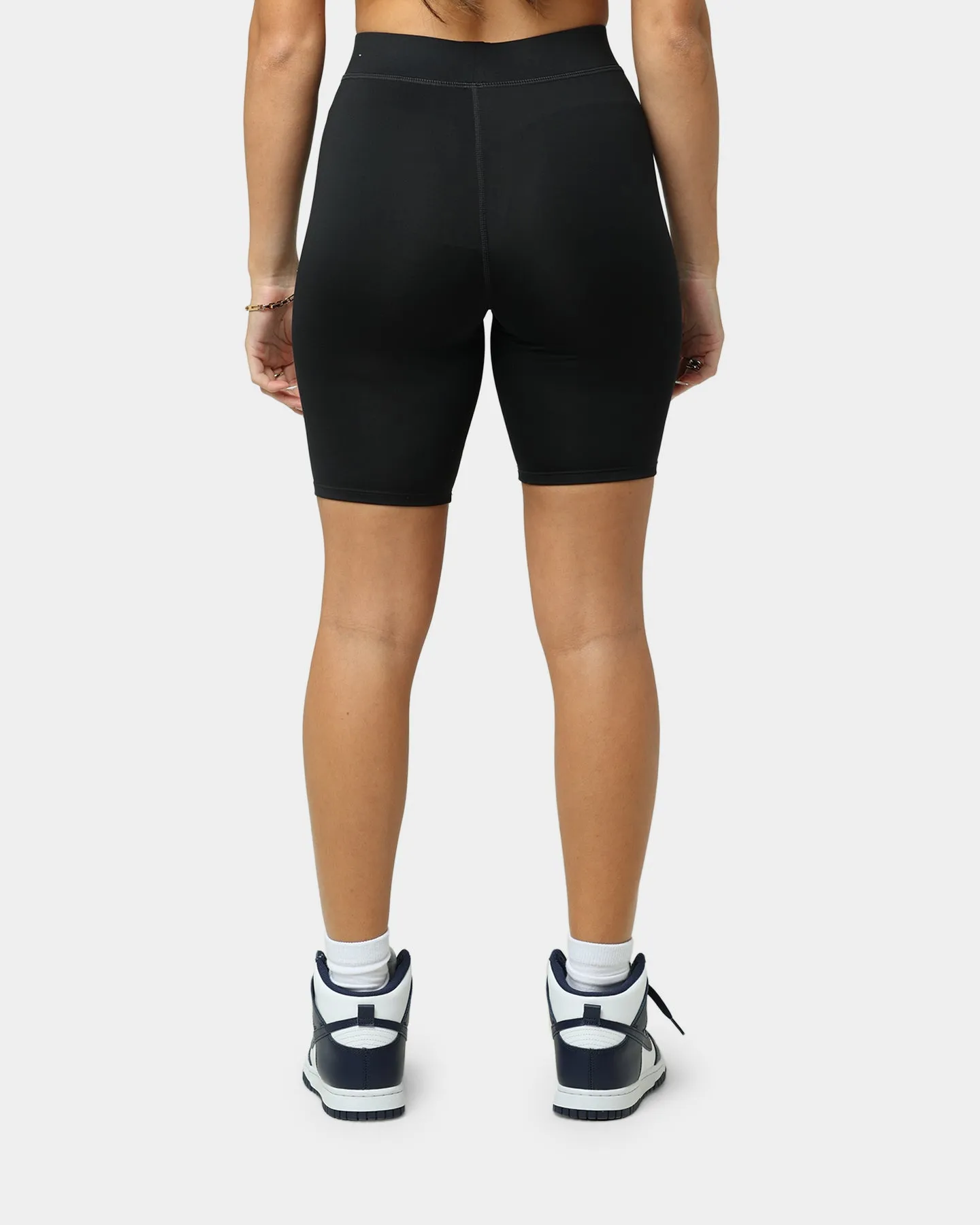 Jordan Women's Essential Core Shorts Black/White