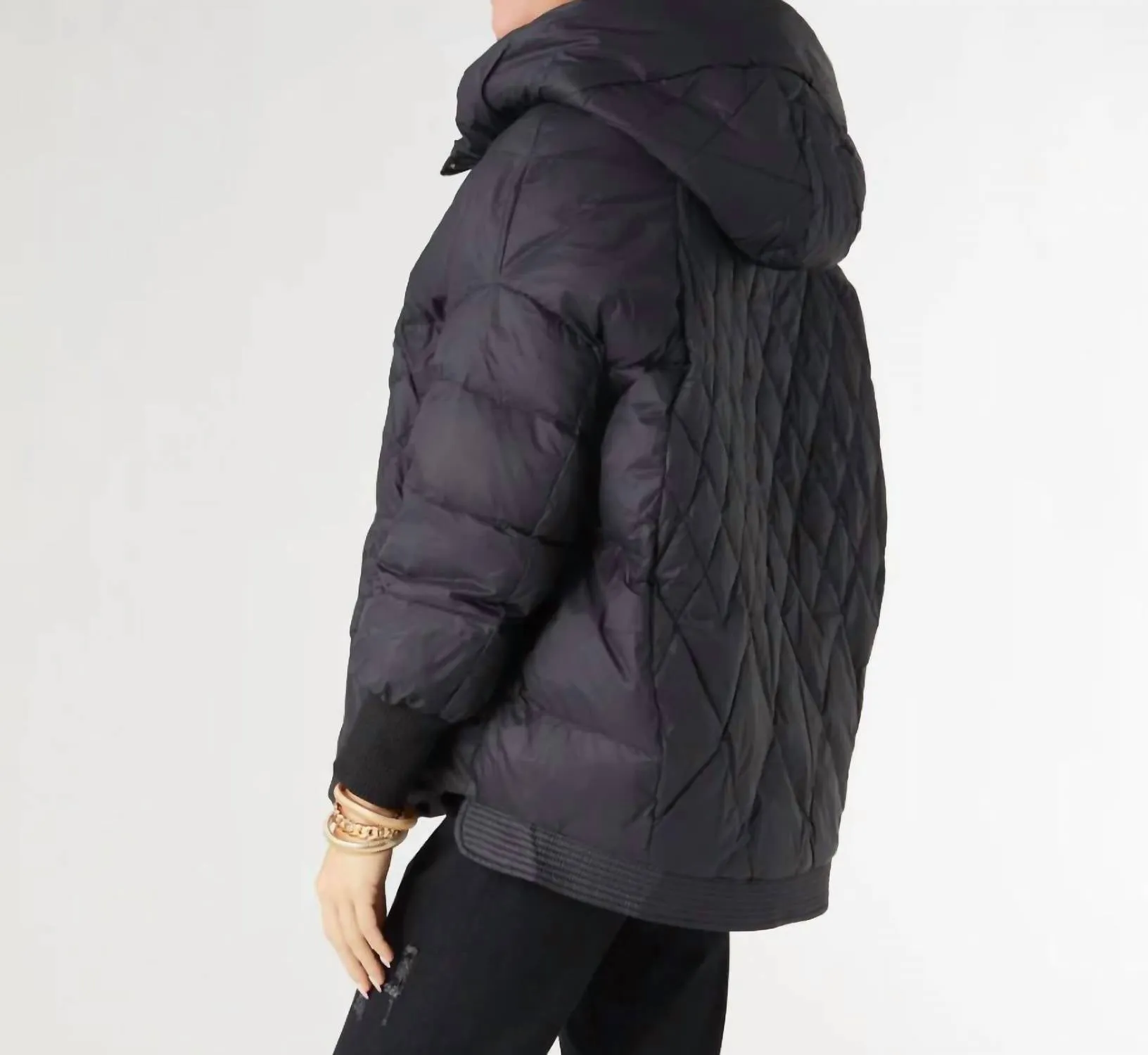 Londyn Relaxed Down Quilted Jacket In Black