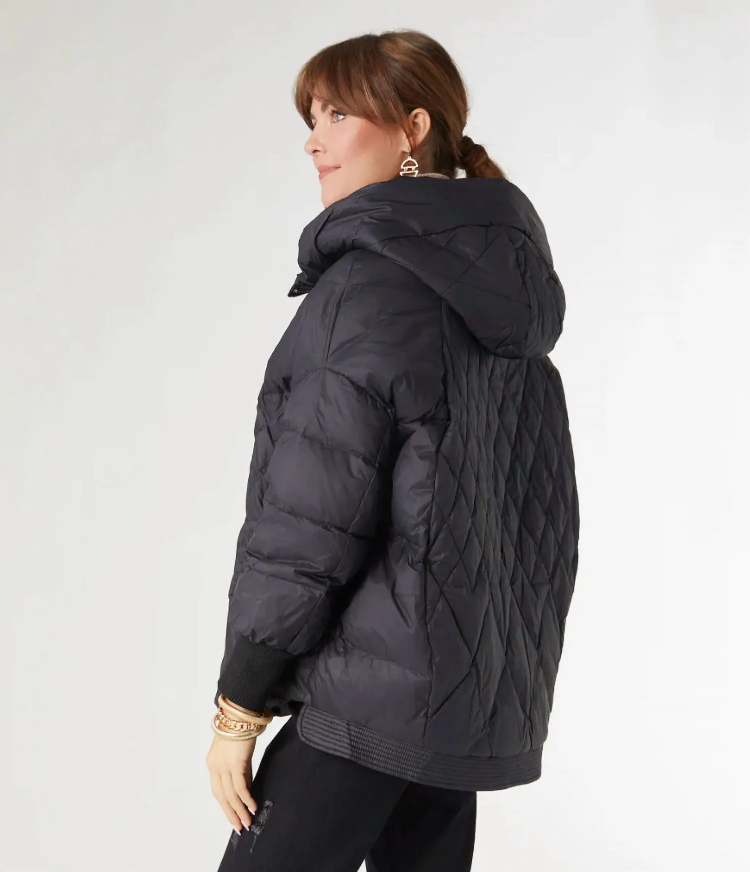 Londyn Relaxed Down Quilted Jacket In Black