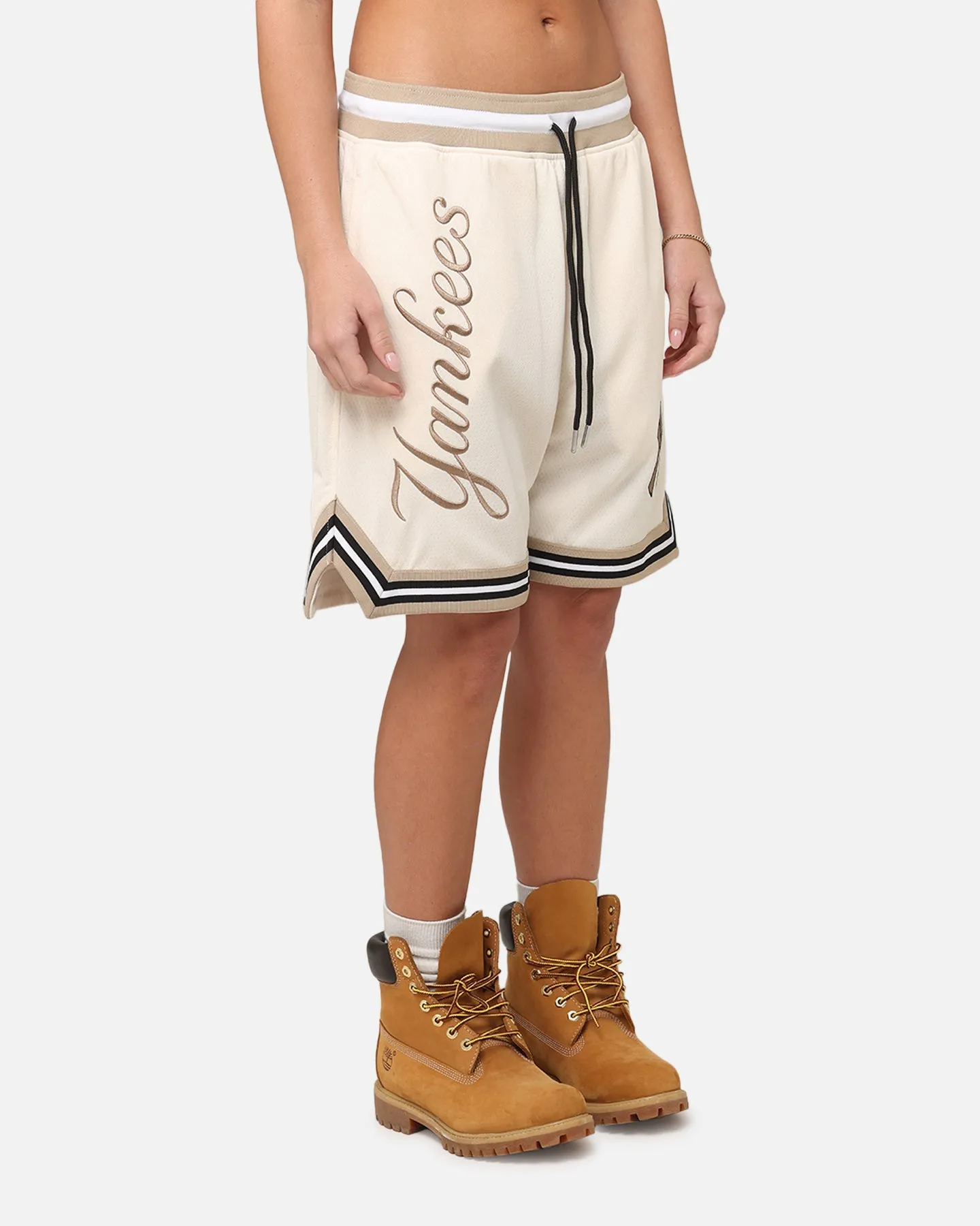 New Era New York Yankees Mesh Shorts Light Beige
