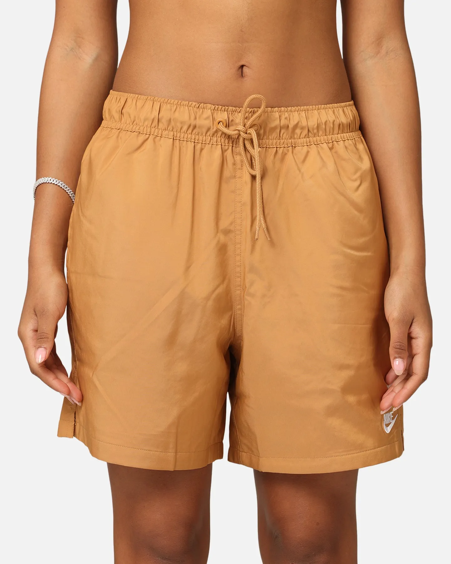 Nike Club Flow Shorts Flax