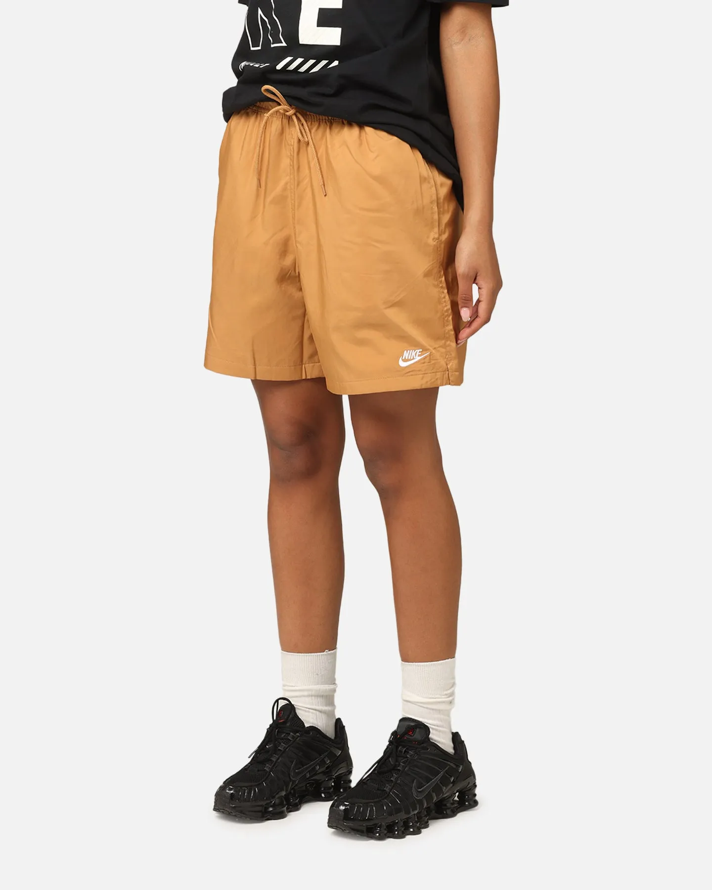 Nike Club Flow Shorts Flax