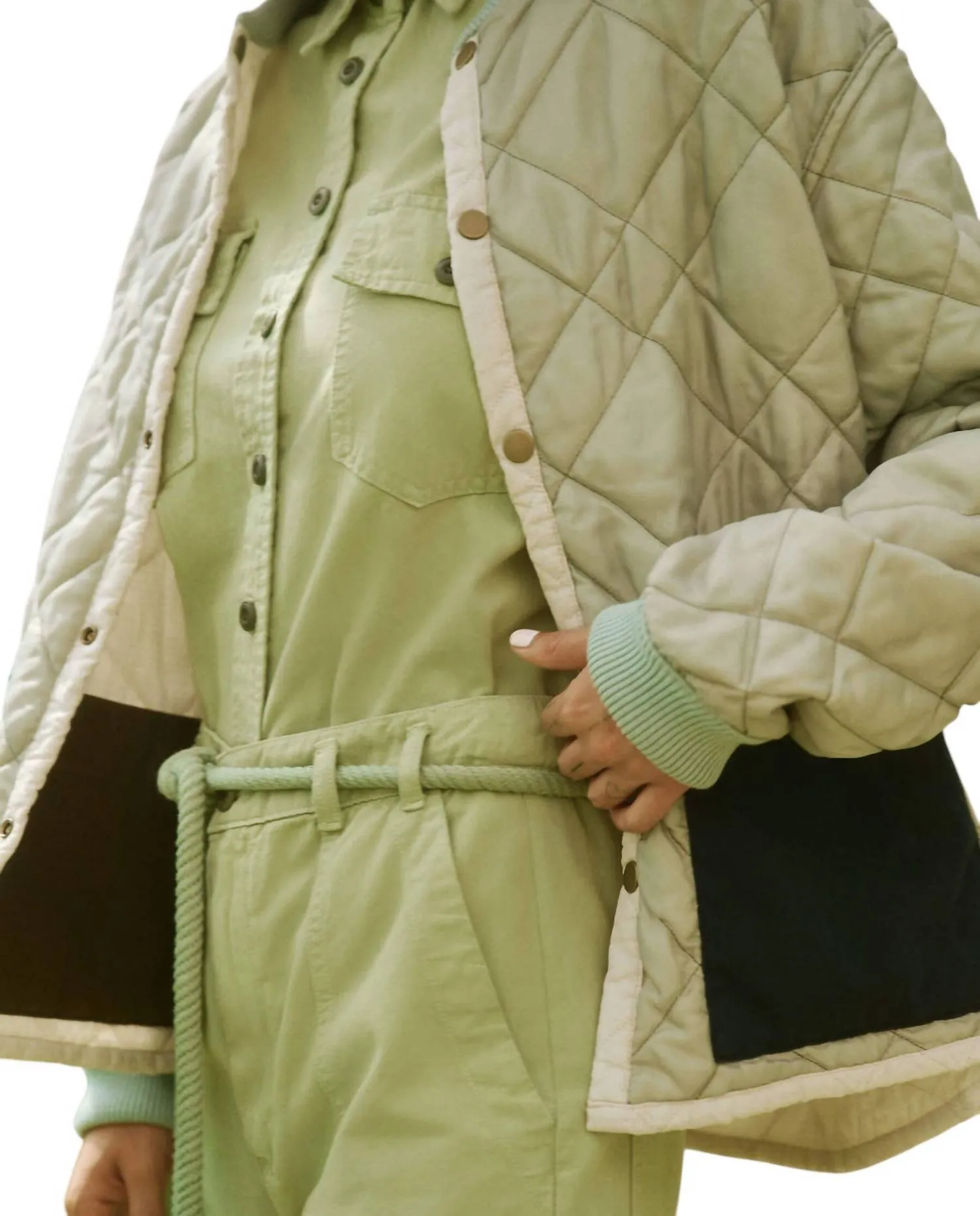 Reversible Patch Pocket Puffer Jacket In Pale Army W/ Cream Blush