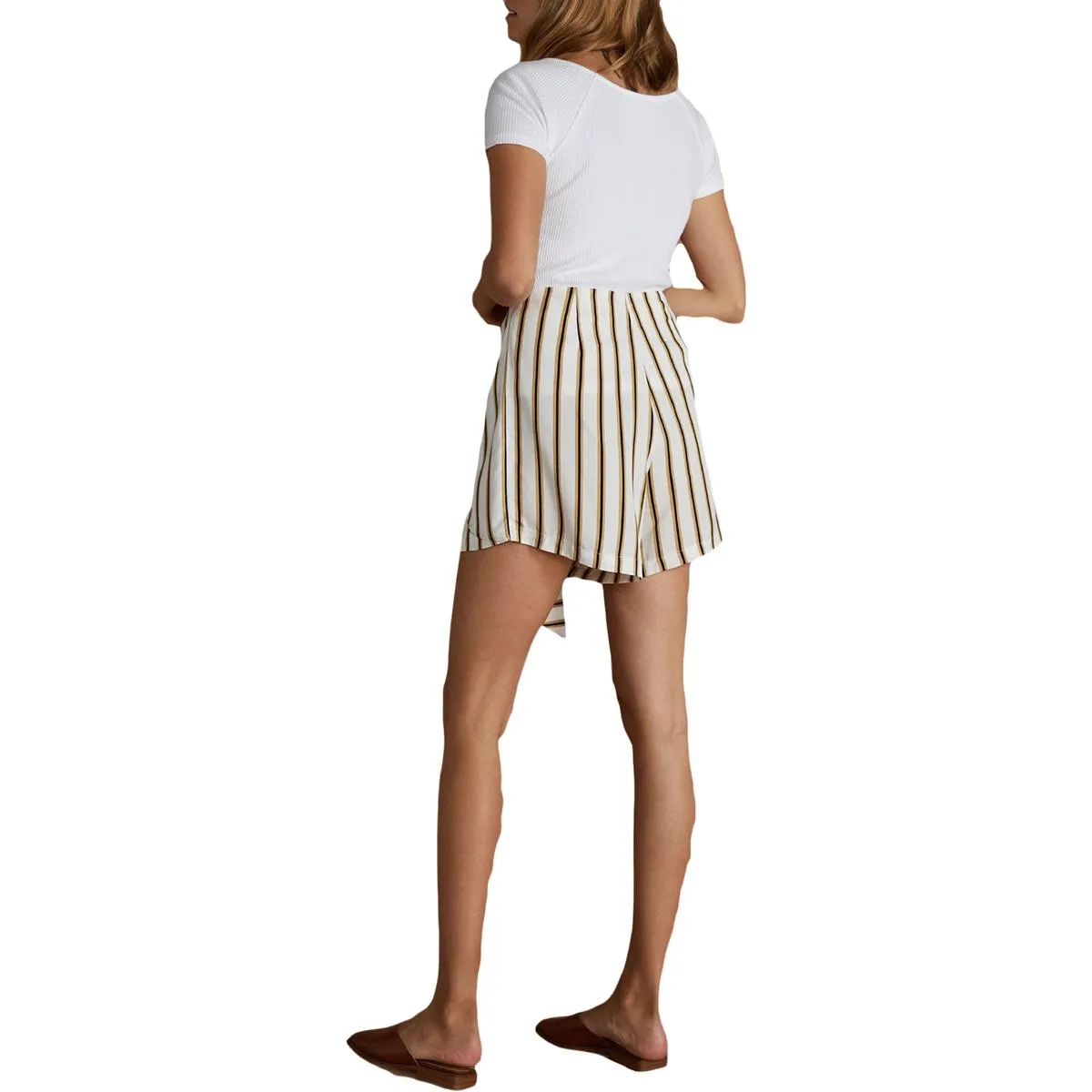 The Odette Womens Linen Blend Front Tie Shorts