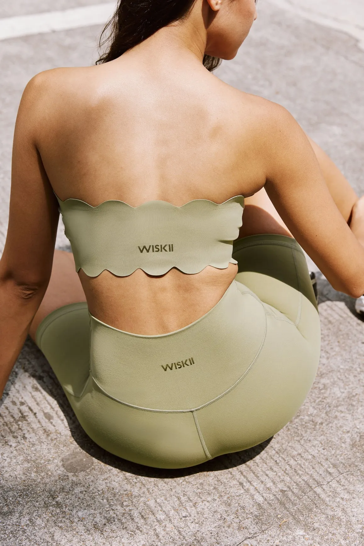 WISKII Scallop Strapless Multiple Drinks at Once Club High-impact encapsulation sports bra,Seamless racerback workout bra,Breathable cross-strap sports bra,Plus-size high-support sports bra,Running bra with bounce control Unisex